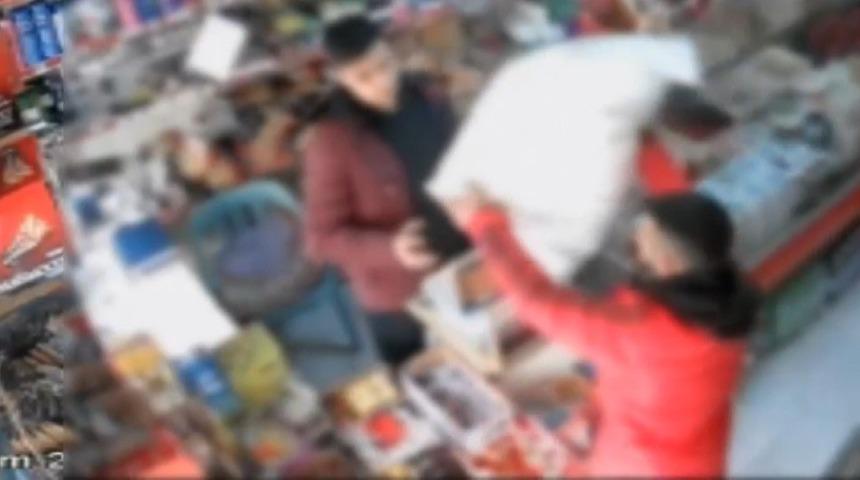 Marketten bebek bezi &ccedil;alan şahıs yakalandı