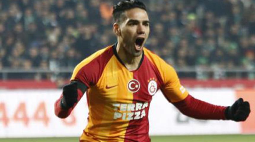 Beckham'dan Falcao açıklaması