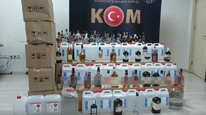 Antalya&rsquo;da ka&ccedil;ak i&ccedil;ki operasyonu: 2 g&ouml;zaltı