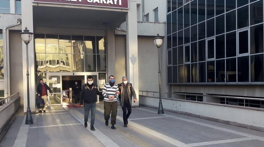 DEAŞ&rsquo;ın s&ouml;zde T&uuml;rkiye emiri ile bağlantısı olan zanlı tutuklandı