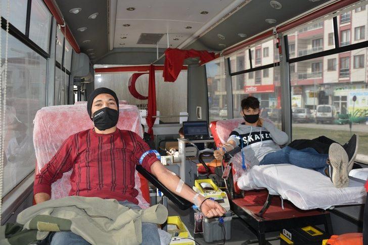 Kaymakam Yıldırım’dan kan bağışına destek G1