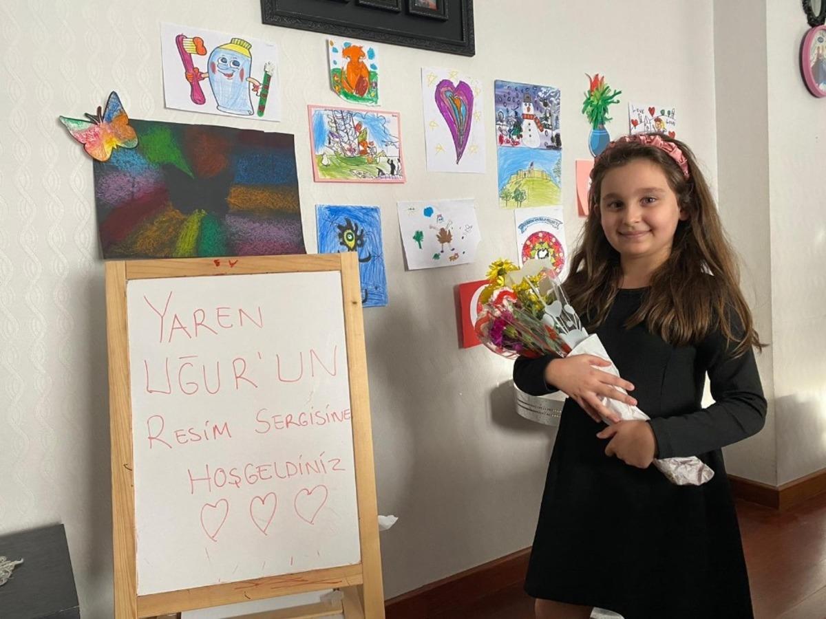 GKV&rsquo;li minikler ilk kişisel resim sergilerini evlerinde a&ccedil;tı