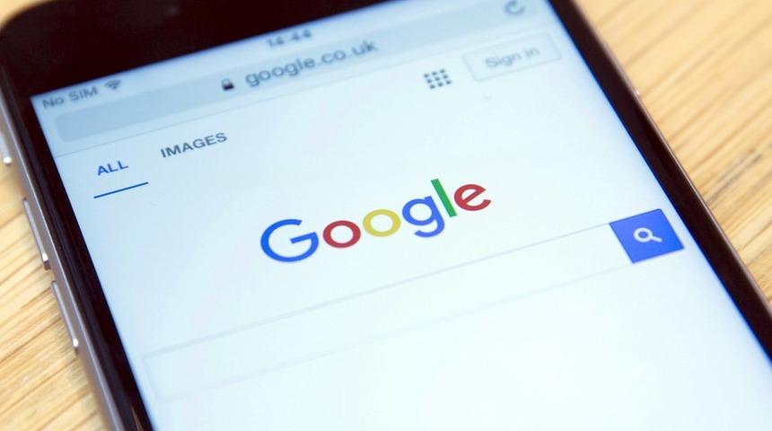 Google haber kuruluşlarıyla gelir paylaşımını öngören yasal düzenleme nedeniyle Avustralya'da hizmet vermeyi kesebileceğini açıkladı