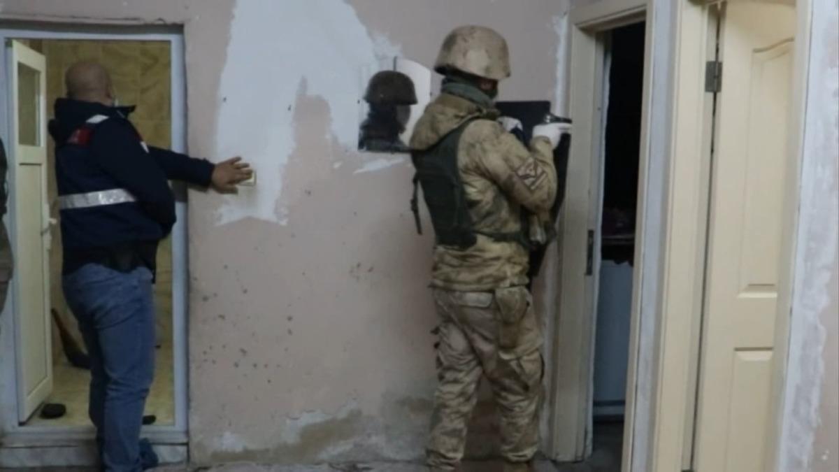 Mersin&rsquo;de DEAŞ operasyonu: 2 g&ouml;zaltı