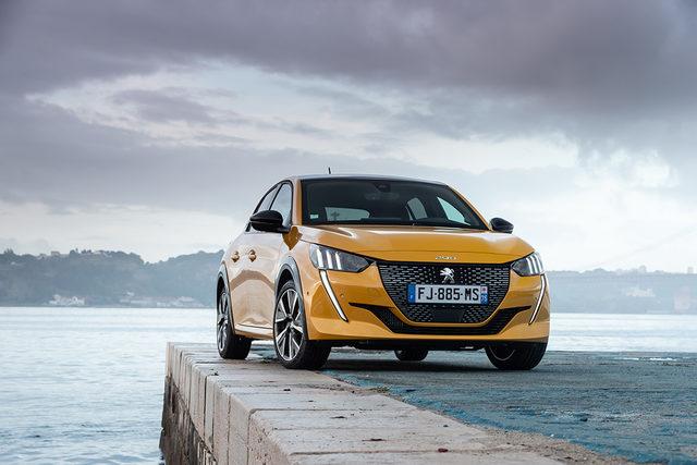 Yeni Peugeot 208 tanıtıldı