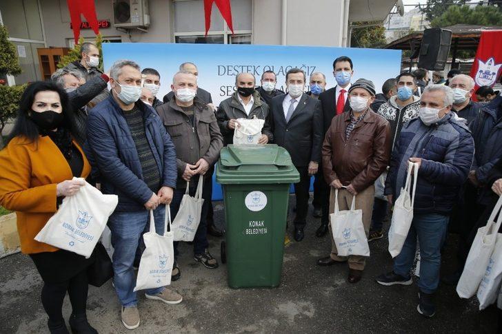 Konak’ta apartman görevlilerine temizlik seti G3