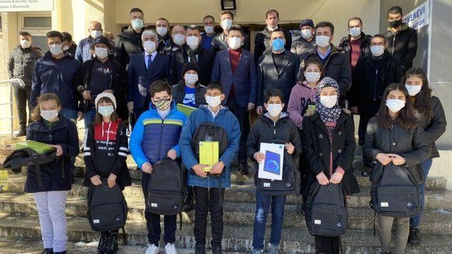 Boyraz Gürünlü gençleri yine unutmadı