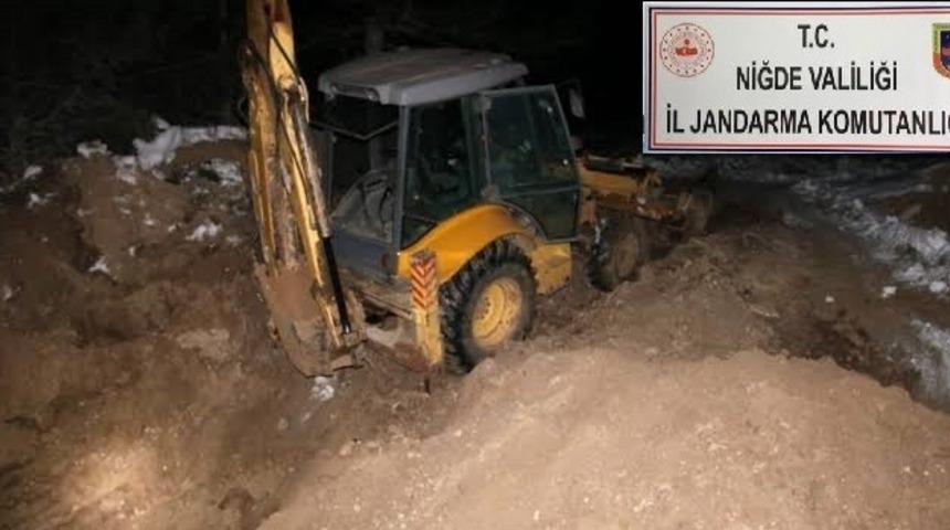 Kep&ccedil;e ile ka&ccedil;ak kazı yapan 6 kişi g&ouml;zaltına alındı
