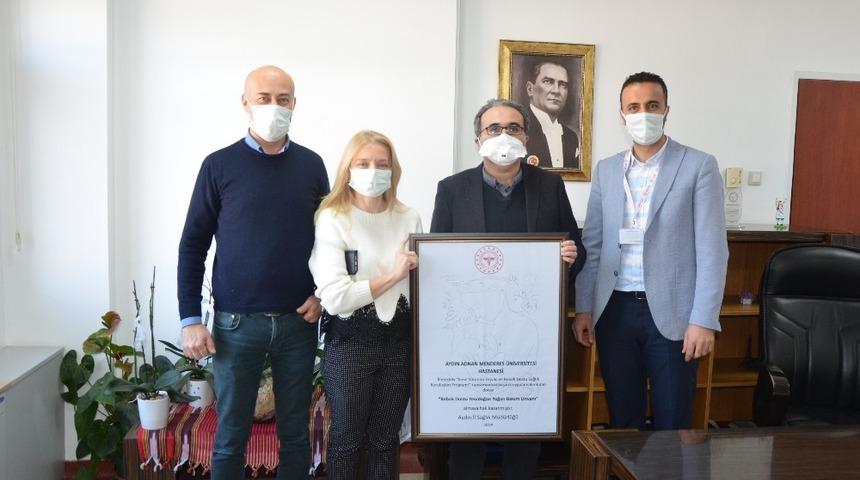 AD&Uuml; Uygulama ve Araştırma Hastanesi Yenidoğan Yoğun Bakım &Uuml;nitesi &lsquo;Bebek Dostu&rsquo; unvanını aldı