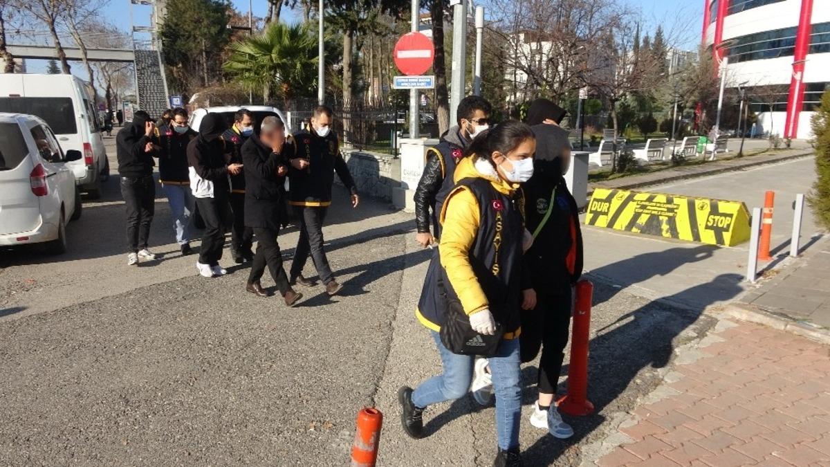 Adıyaman merkezli 2 ilde fuhuş operasyonu: 8 g&ouml;zaltı