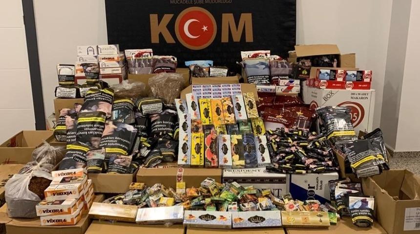 Kamyon dolusu ka&ccedil;ak t&uuml;t&uuml;ne el konuldu