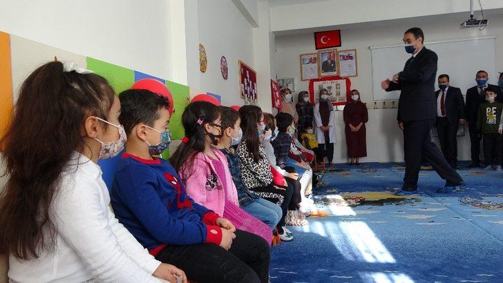 Muş’ta anaokulu öğrencilerinin karne heyecanı G4