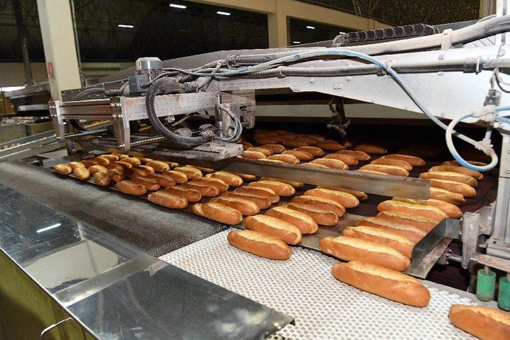 Maltepe Belediyesi 18 mahallede ücretsiz ekmek dağıtacak G3