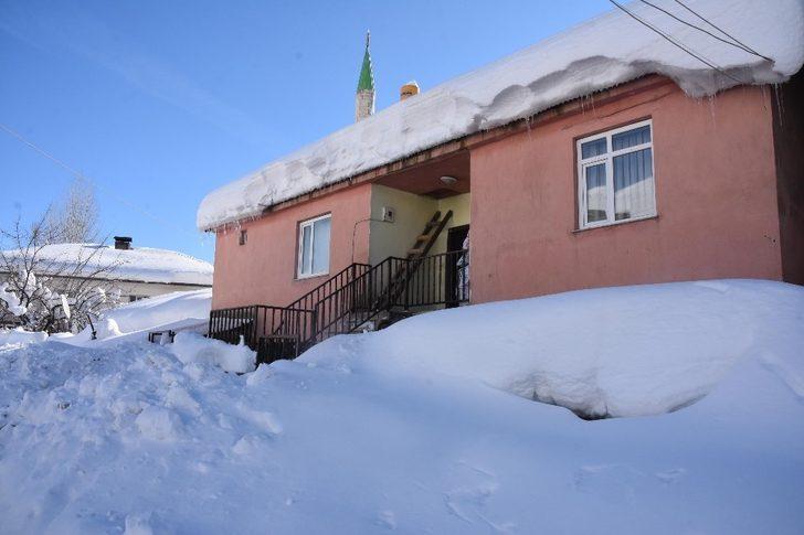 Bitlis’te kapalı 214 köy yolundan 124’ü ulaşıma açıldı G4