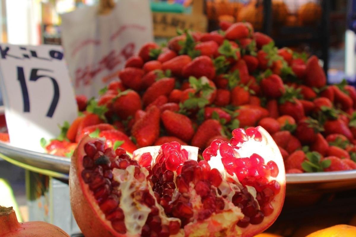 Pazarlar ateş pahası