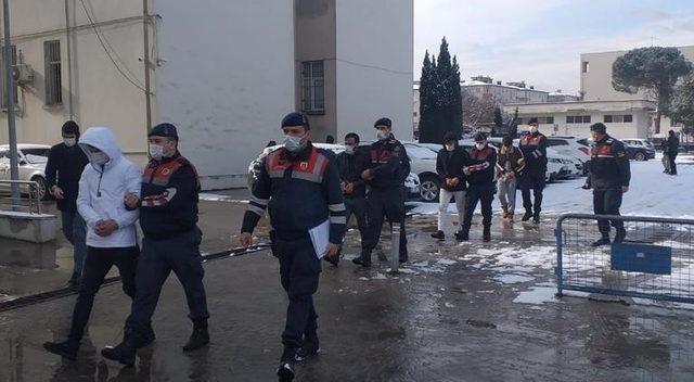 Çambaşı Yaylası’nda evlerden hırsızlık yapanlar yakalandı 1