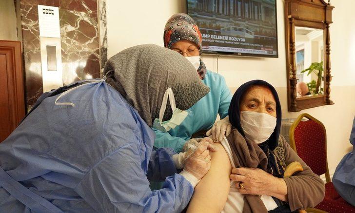 Keçiören Belediyesi Huzurevi’nde ilk doz aşılar yapıldı G2