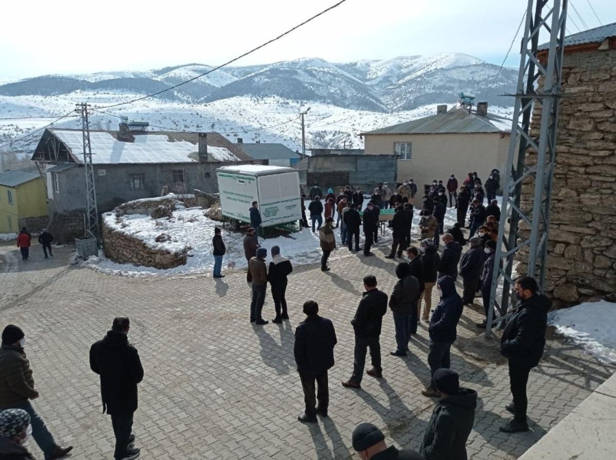 Minik G&ouml;kay son yolculuğuna uğurlandı