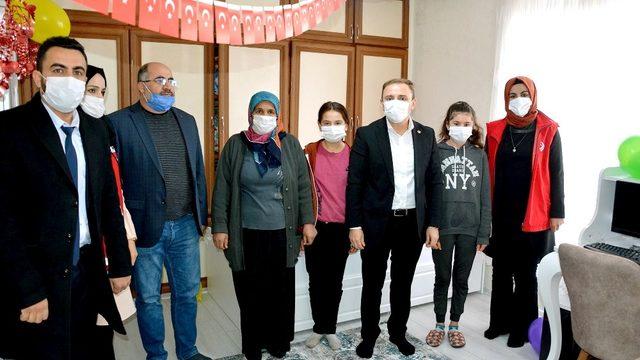 Araban’da yetim ve öksüz çocukların yüzleri gülüyor