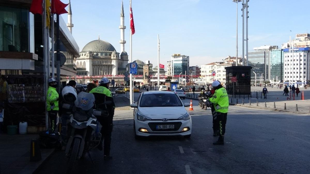 Taksim&rsquo;de "T&uuml;rkiye G&uuml;ven Huzur Uygulaması" ger&ccedil;ekleştirildi