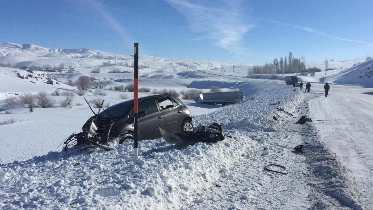 Bu kazada s&uuml;r&uuml;c&uuml;ler yara almadan kurtuldu