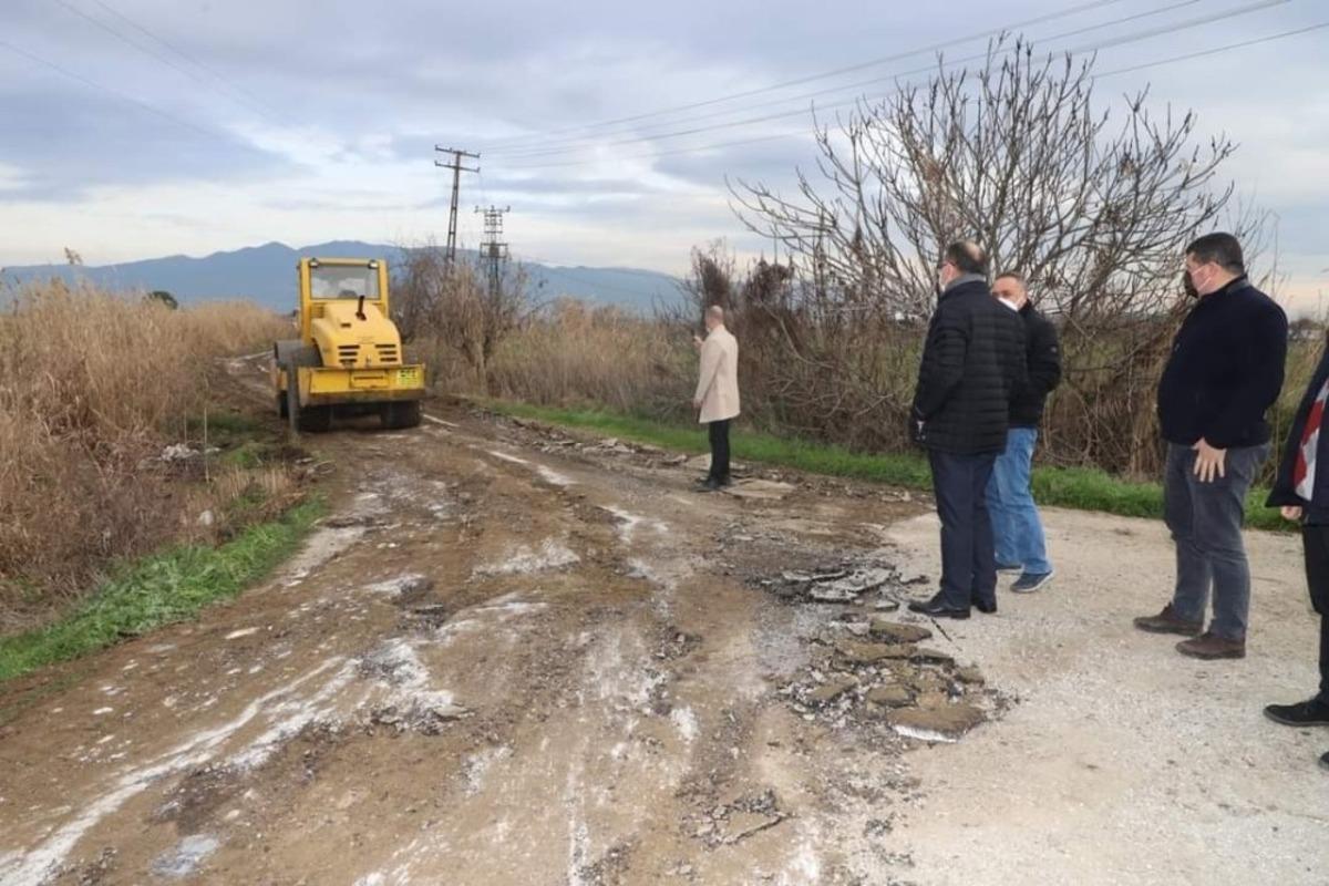 Başkan &Ccedil;etin Akın arazi yollarını inceledi