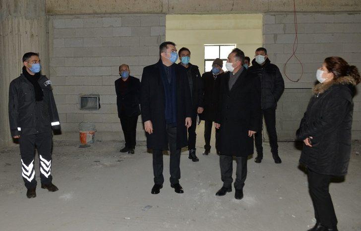 Vali Okay Memiş, Aşık Sümmani Kültür Merkezi’nde incelemelerde bulundu G3