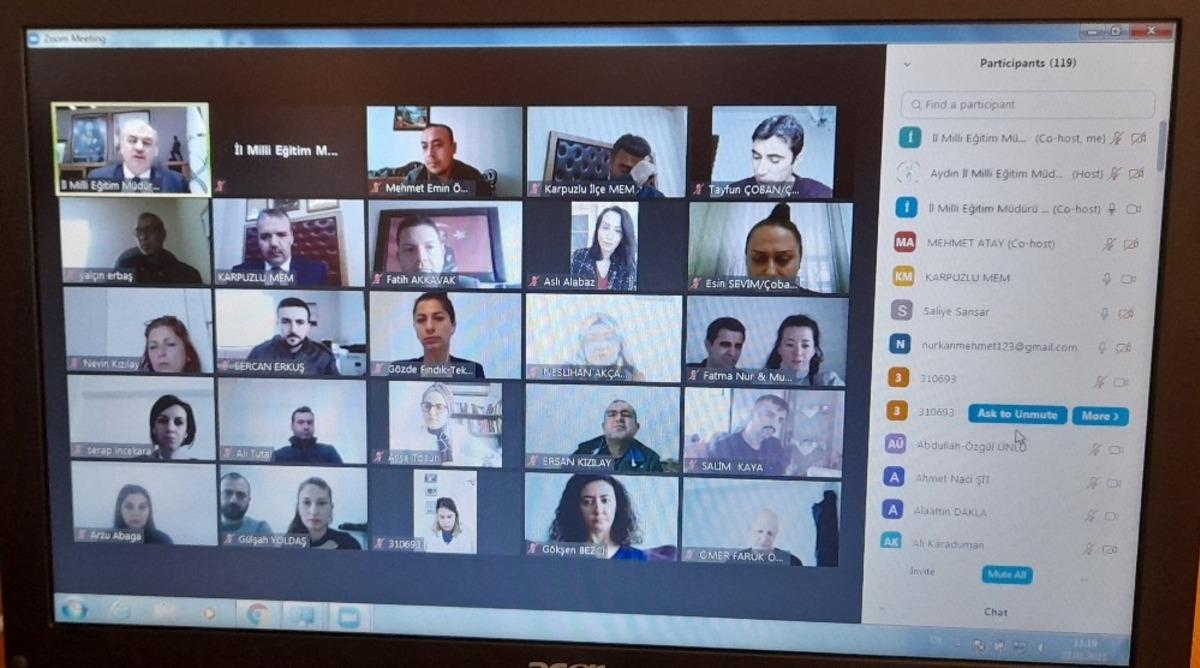 Okumuş, ilk yarının son ders zilini Karpuzlulu &ouml;ğretmenlerle &ccedil;aldı