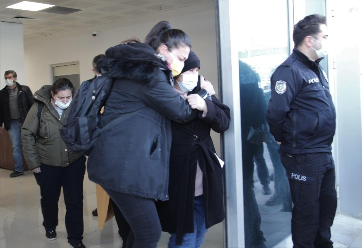 Antalya&rsquo;da otomobil ve trakt&ouml;r &ccedil;arpıştı: 2 &ouml;l&uuml;
