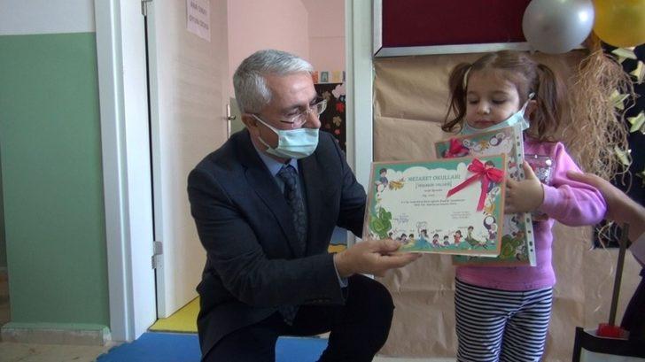 Nezaket okulu öğrencileri karne heyecanı yaşadı G2