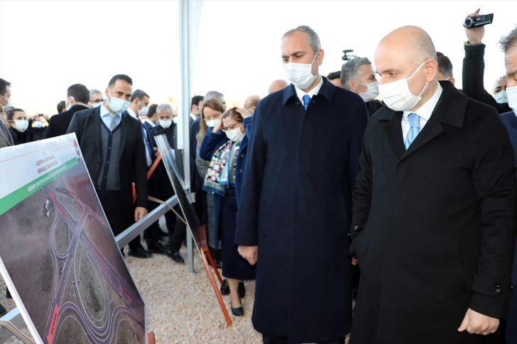 Bakanlar Karaismailoğlu ve Gül, Gaziantep'te karayolu şantiyesinde inceleme yaptı G1