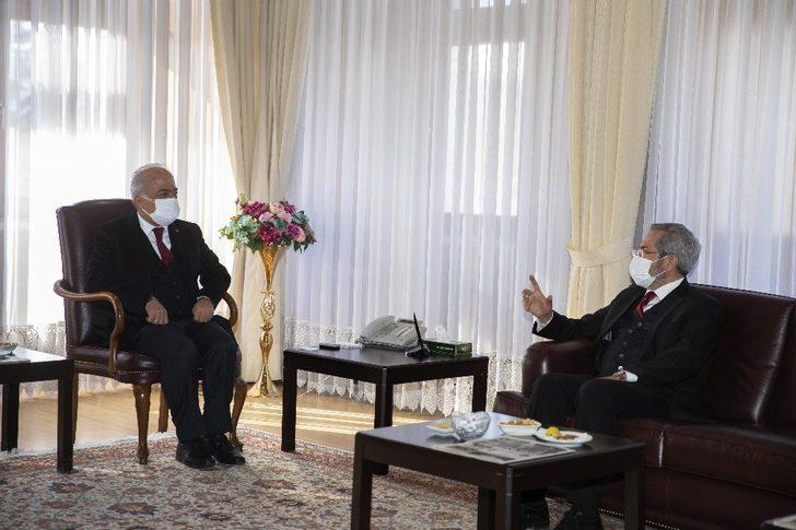 Ankara Üniversitesi Rektörü Prof. Dr. Necdet Ünüvar, Atatürk Üniversitesinin konuğu oldu G3