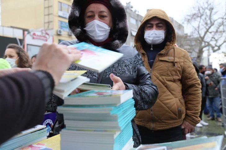 Edremit Belediyesi’nden çocuklara karne hediyesi 15 bin kitap G3