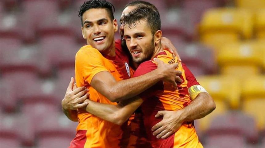Başakşehir, İrfan Can Kahveci için Galatasaray'dan Emre Kılınç'ı istedi