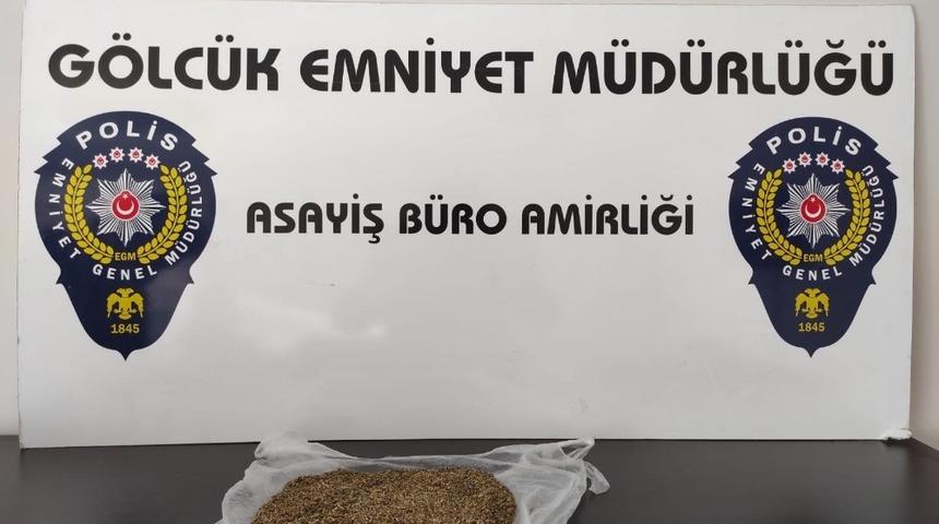 Sabıkalı şahıs polisten kovalamacasında uyuşturucuyla yakalandı