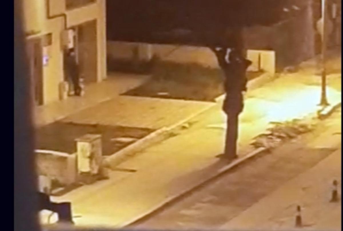 Doğalgaz kutularına zarar vererek kabloları &ccedil;almaya &ccedil;alıştı