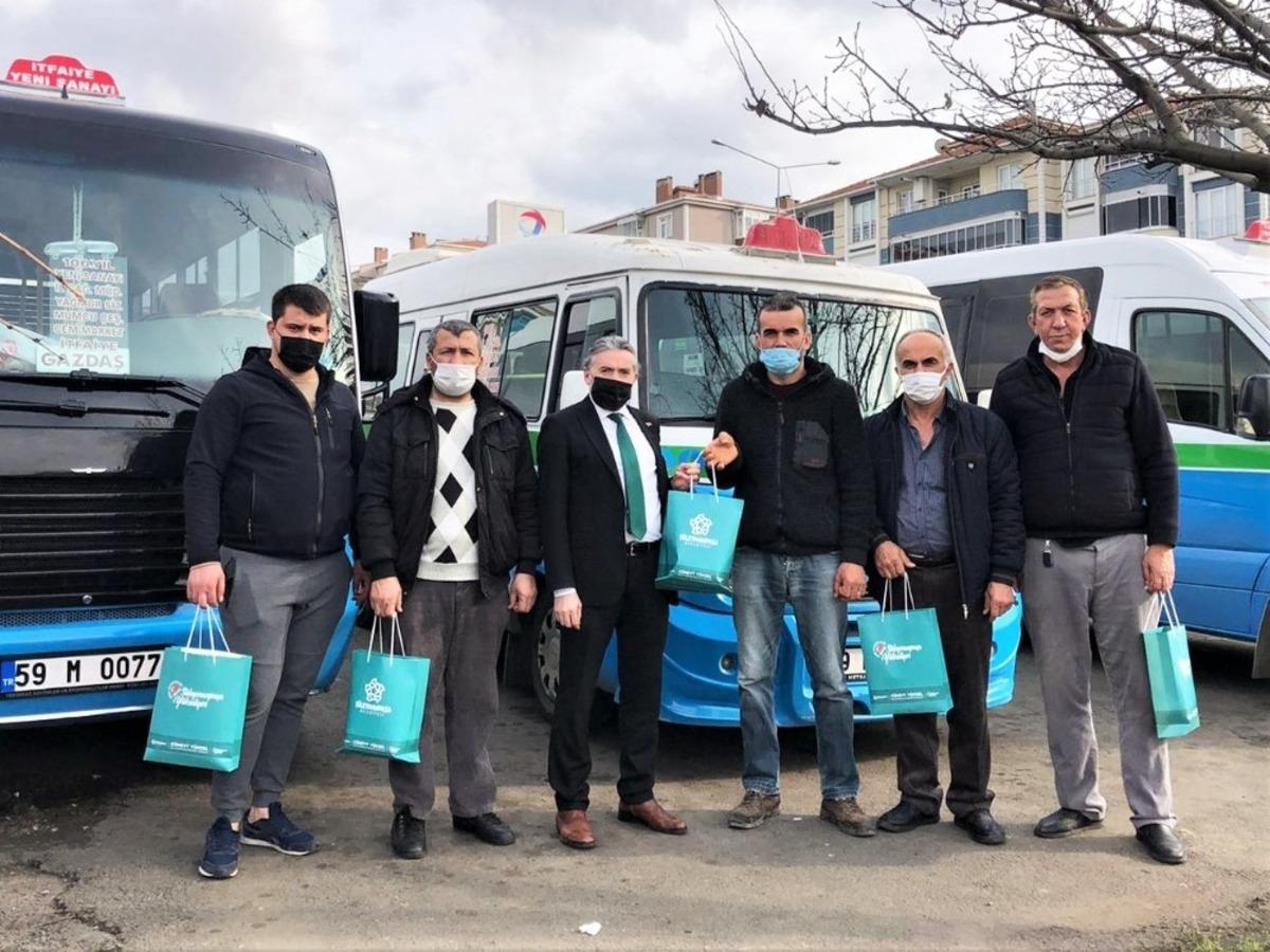 G&ouml;n&uuml;l el&ccedil;ileri, belediye ile vatandaş arasında k&ouml;pr&uuml; oluyor