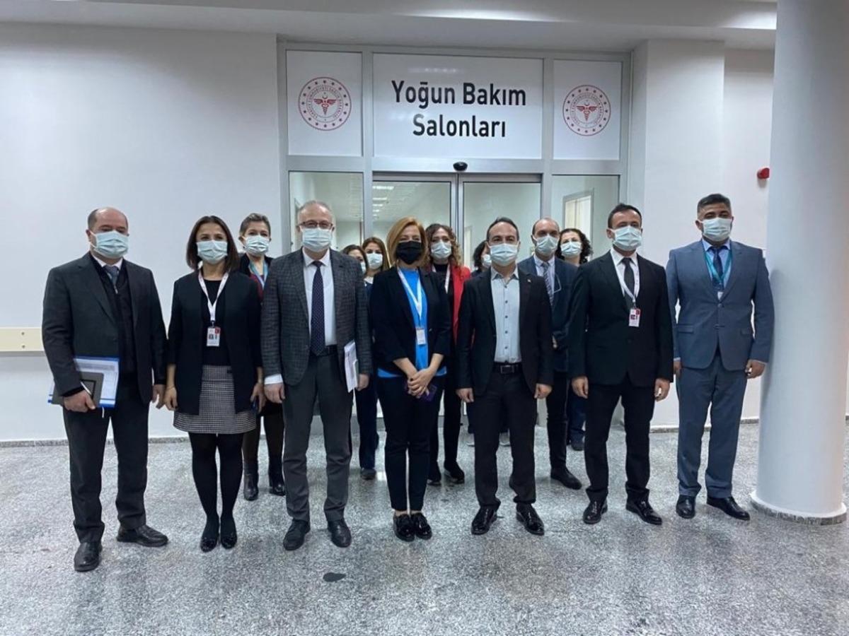 İl Sağlık M&uuml;d&uuml;r&uuml; A&ccedil;ıkg&ouml;z S&ouml;ke&rsquo;de incelemelerde bulundu
