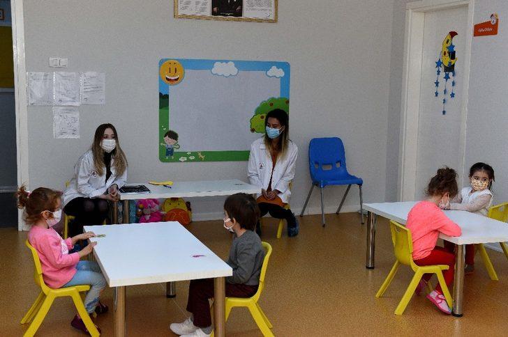 Sağlık çalışanlarının çocukları kreşlerde güvende G2