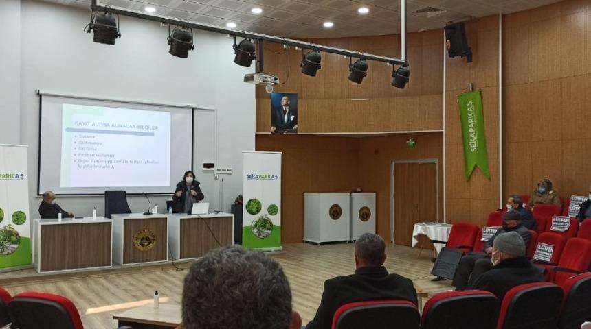 Kandıra’da biberiye eken çiftçilere eğitim veriliyor