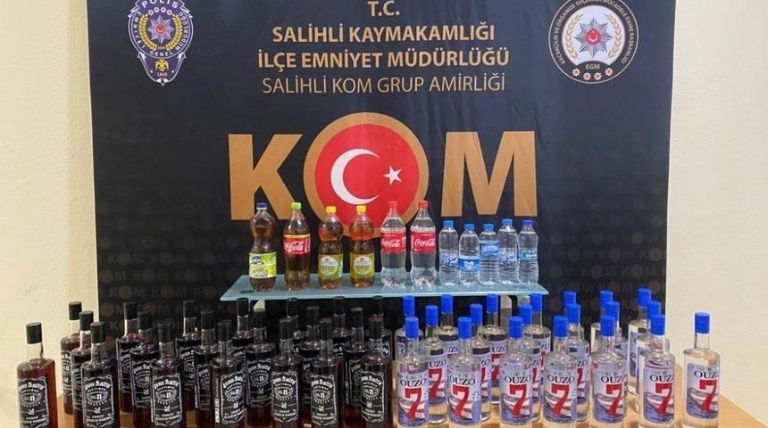 Manisa&rsquo;da ş&uuml;pheli ara&ccedil;tan ka&ccedil;ak i&ccedil;ki &ccedil;ıktı