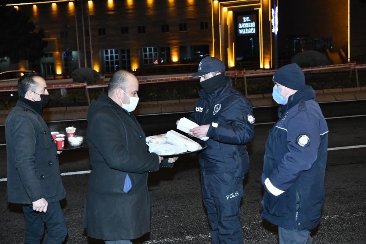 B&uuml;y&uuml;kşehir&rsquo;den soğuk kısıtlama g&uuml;n&uuml;nde sıcak davranış