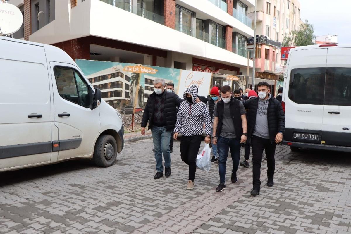 Kuşadası&rsquo;ndaki 16 ayrı hırsızlık olayının ş&uuml;phelisi 7 kişi yakalandı
