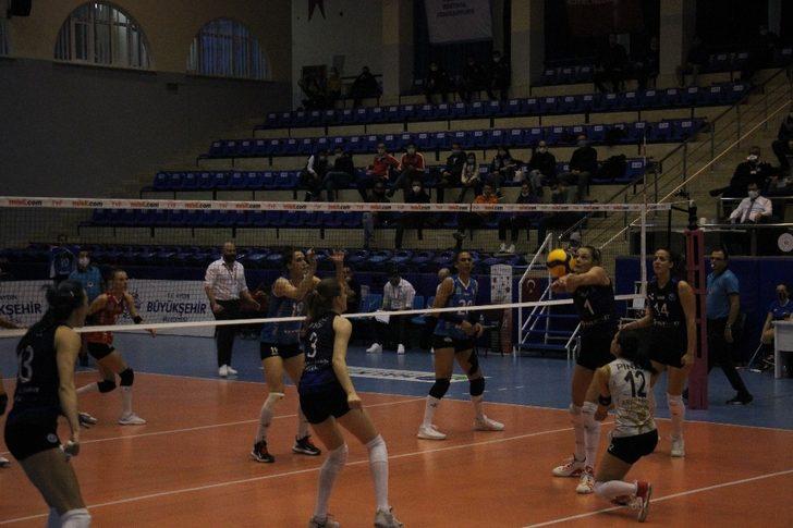 Sultanlar Ligi: Aydın Büyükşehir Belediyespor: 1 - Nilüfer Belediyespor: 3 G5