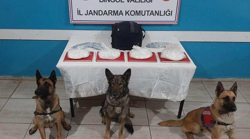 Bingöl'de 4 kilogram metamfetamin ele geçirildi