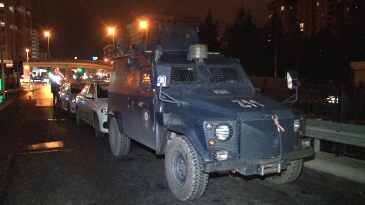 HDP Esenyurt il&ccedil;e binasına gece yarısı operasyonu