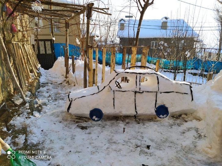 Kardan koltuk yaparak çay keyfi sürdü G4