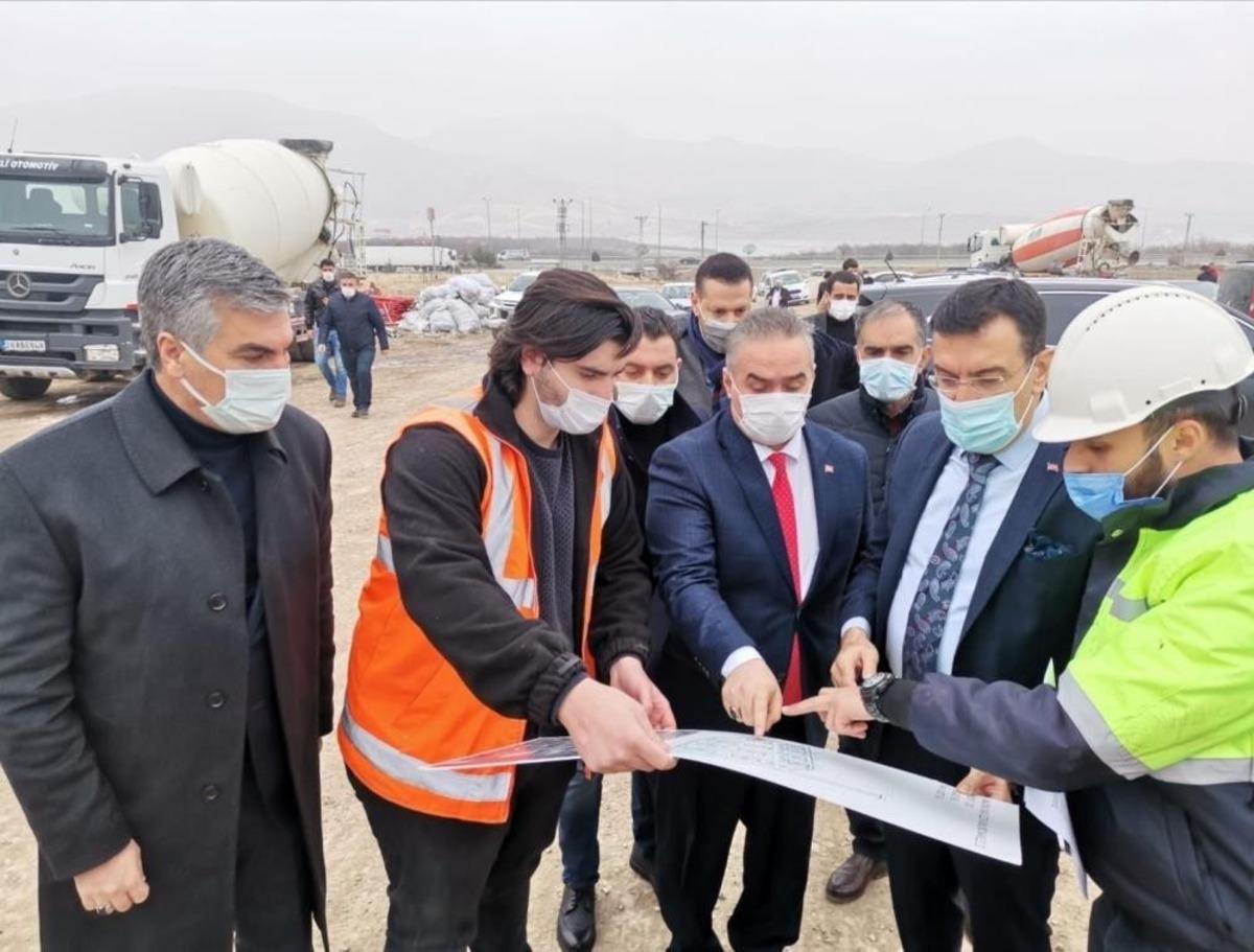 Milletvekili T&uuml;fenkci: "Malatya ve Elazığ halkı olarak omuz omuza vererek yaraları sardık"