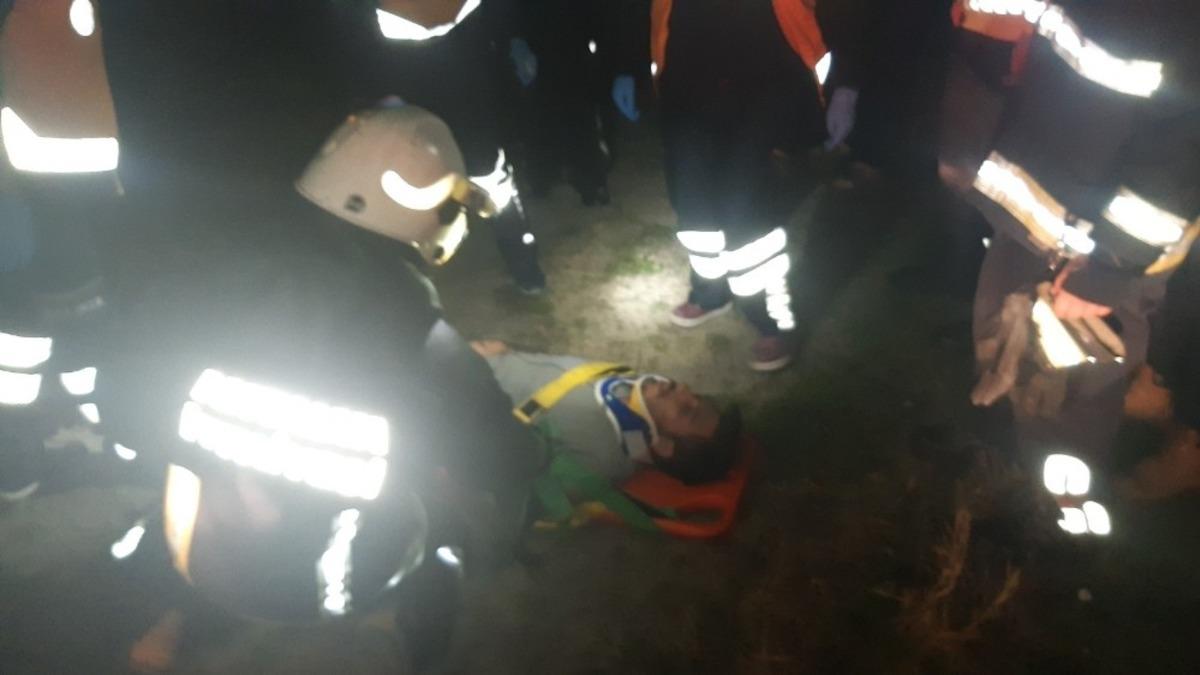Su kanalına u&ccedil;maktan bal&ccedil;ığa saplanarak kurtuldu