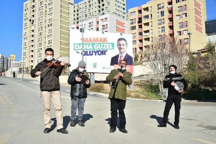 Mamak sokaklarında müzik resitali G1